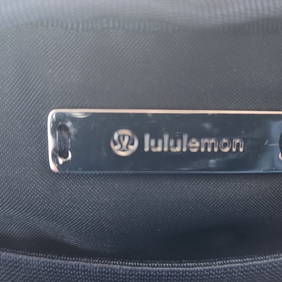 LULULEMON EVERYWHERE BELT BAG 1L - Picture 3 of 4